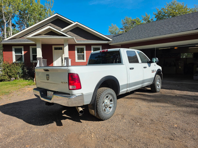 2014 Ram 3500 ST - Diesel - Deleted in Cars & Trucks in Edmonton - Image 4