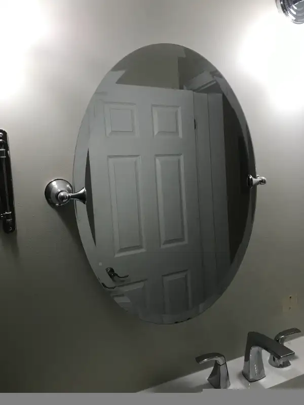 Moen Vanity mirror 19-inch W x 26-inch H, in Cabinets & Countertops in Gatineau - Image 10