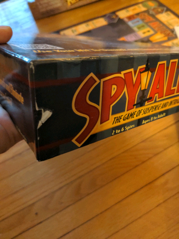 Spy alley board game in Toys & Games in Winnipeg - Image 3