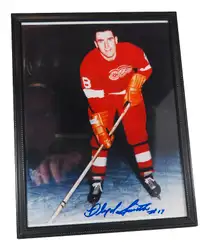 Framed Autographed Picture of Floyd Smith NHL (Anomaly)