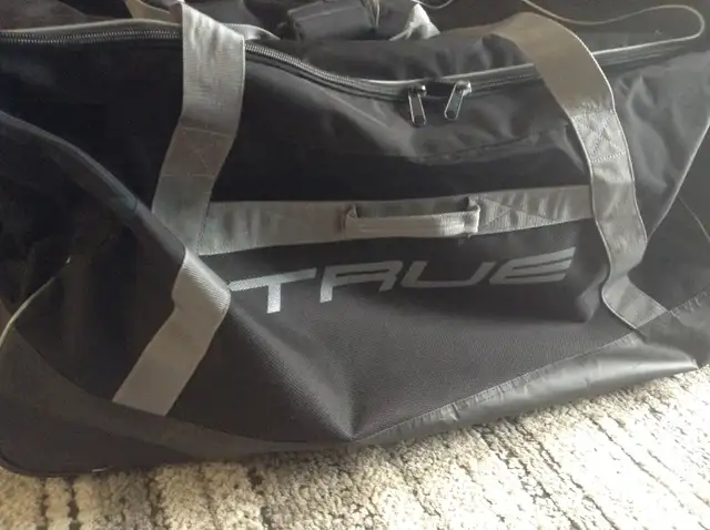 TRUE Large Goalie Hockey Bag with wheels -New (9.9/10) in Hockey in Barrie - Image 4