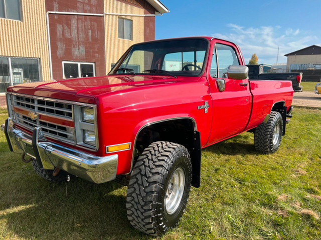 1987 Chevy Silverado K20 4X4 in Classic Cars in Edmonton