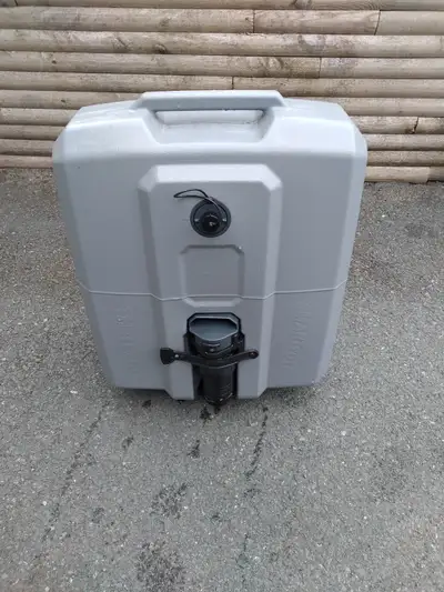 RV PORTABLE WASTE HOLDING TANK. NOT SURE OF CAPACITY - 18/20 GALLONS MAYBE. MEASURES ABOUT 24 X 20 X...