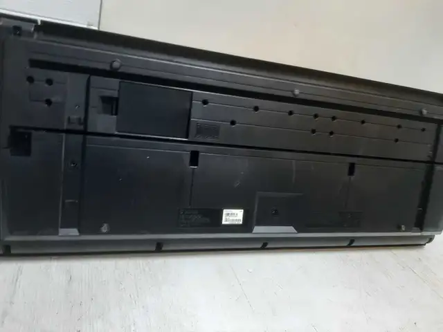 Yamaha PSR-E333 Digital Keyboard in Pianos & Keyboards in City of Montréal - Image 6