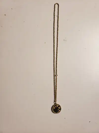 Up for sale we have this ORIGINAL 1964 BEATLES MAIL-IN FAN CLUB NECKLACE-PENDANT 2 SIDED DIFFERENT I...