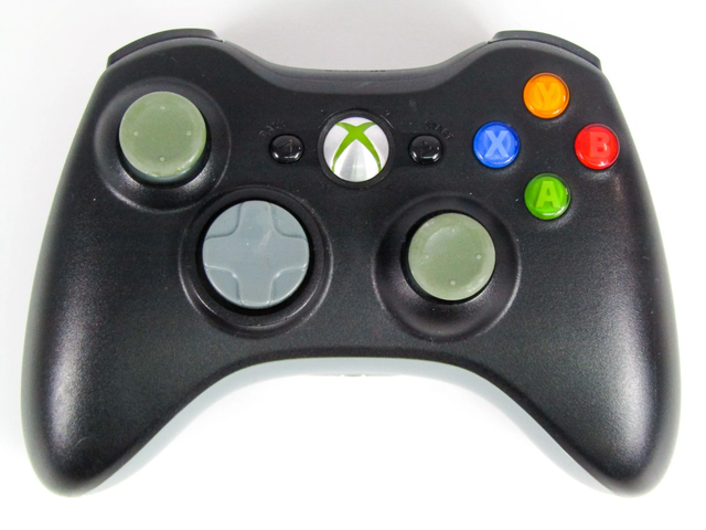 Xbox 360 Controllers Manettes 20-39$ Each Chaque 20-39$ in XBOX 360 in City of Montréal - Image 4