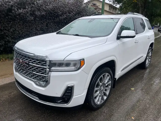 2023 GMC Acadi Denali596423536836628484