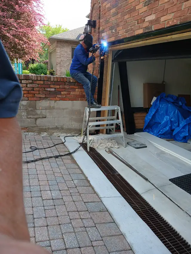 FLASH! WINDOWS AND DOORS63234752633091121