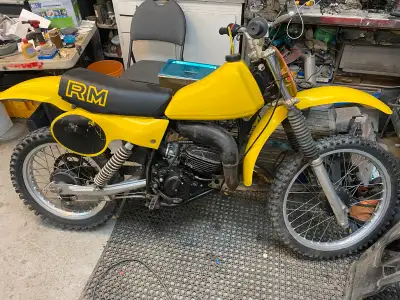 1980 rm 100 runs but needs work has new seat and comes with a new back tire firm on price