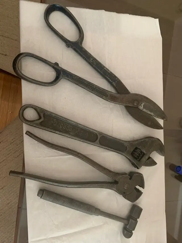 Antique Tools560191158051164161