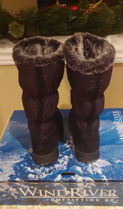 NEW Women's Waterproof Winter Boots, Black, Size 10 in Women's - Shoes in Markham / York Region - Image 3