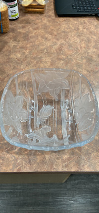 Brand New Vintage Froste Glass Bowl