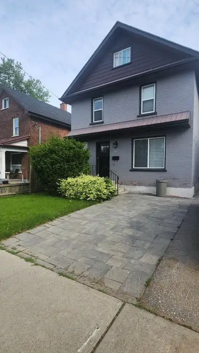 Newly renovated - 2 Bedroom Apartment