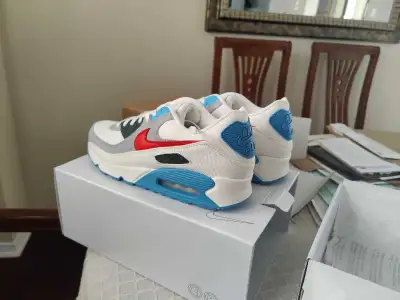 Nike Air Max 90 size 10, View more