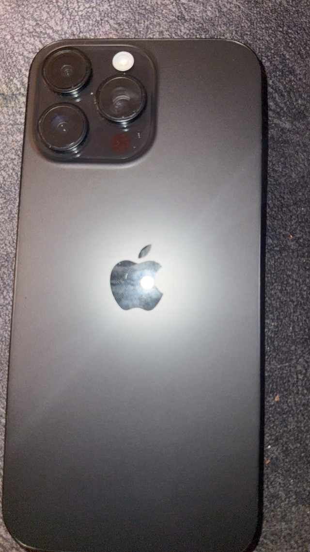 IPhone 16 pro max 256 gb in Cell Phones in City of Toronto