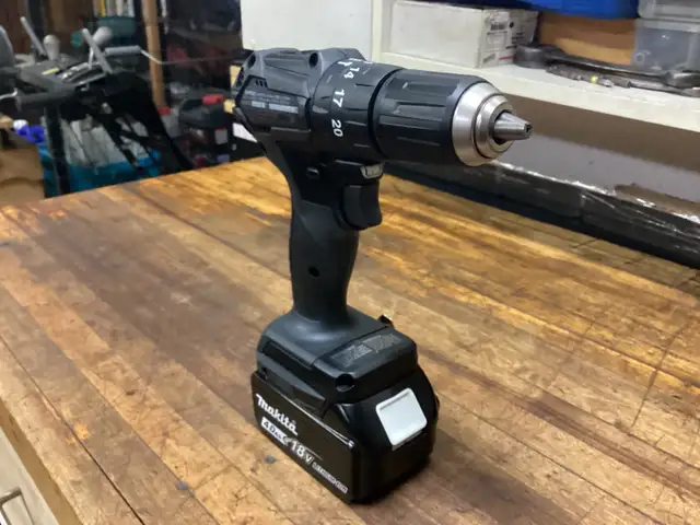 MAKITA 18v COMPACT BR. 2-SP. 1/2” HAMMER DRILL / 4.0 AH BATTERY in Power Tools in Barrie - Image 10