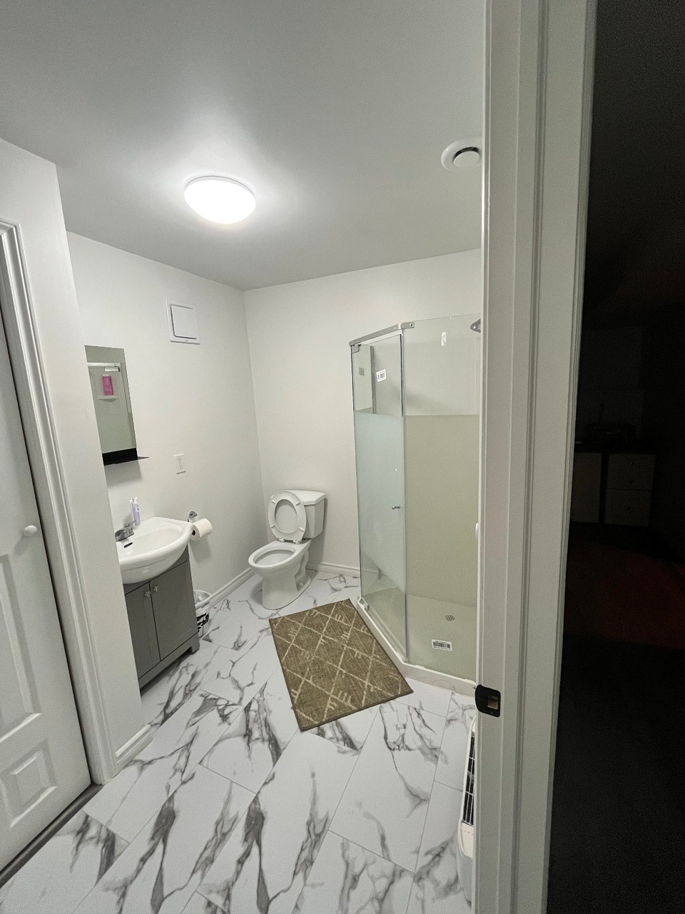 Master bedroom for 1 person or 2 people | Short Term Rentals ...