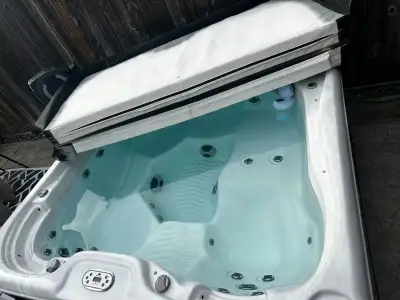 Equinox Hot Tub - NEED GONE BY FRIDAY, View more