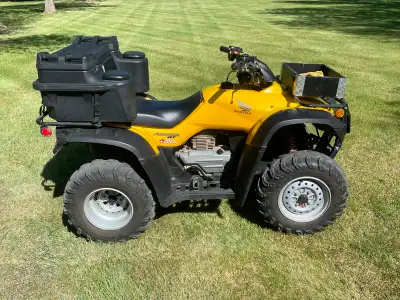 2005 Honda Fourtrax 400 FGA Trail Edition DCT( automatic) and ESP ( thumb shift) I 5122 kms , good t...