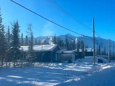 119 Spruce Street in Haines Junction ✨Available immediately / Short Close✨ Video walking tour of the...