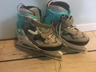Decathlon Oxelo girls skates - size 4-6, View more