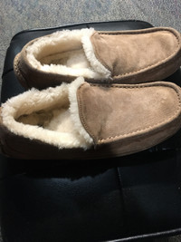 Brand New,  Men’s Leather Ugg brand Lined Slippers for Sale !