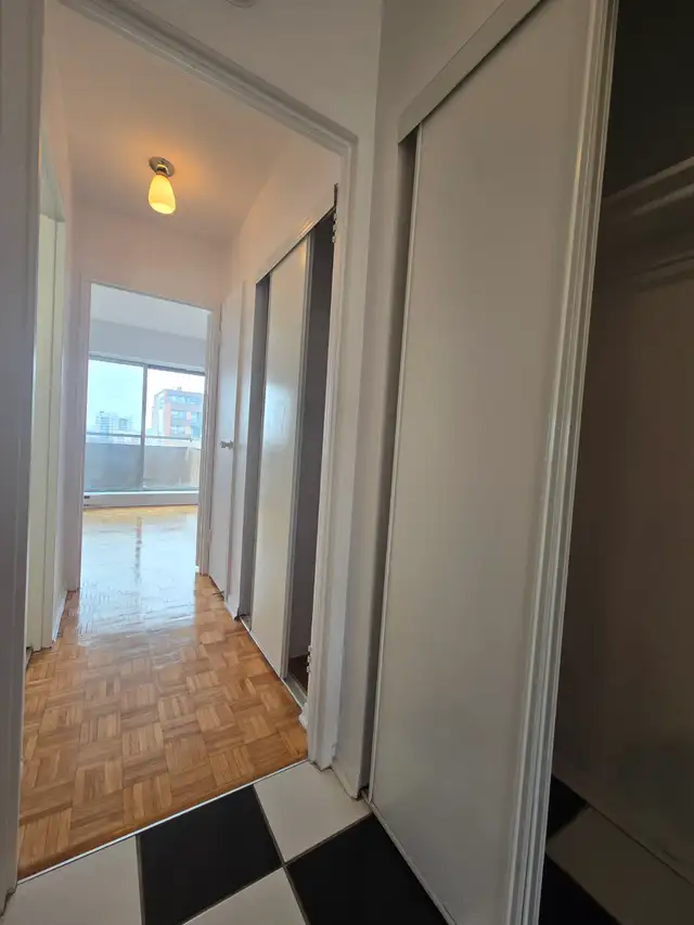 1 bdrm apt @ Somerset & Elgin - $1665/mth - utilities included | Long ...