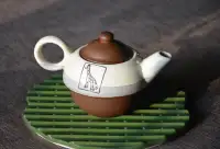 Special pottery teapot 12 OZ with unique porcelain serving plate
