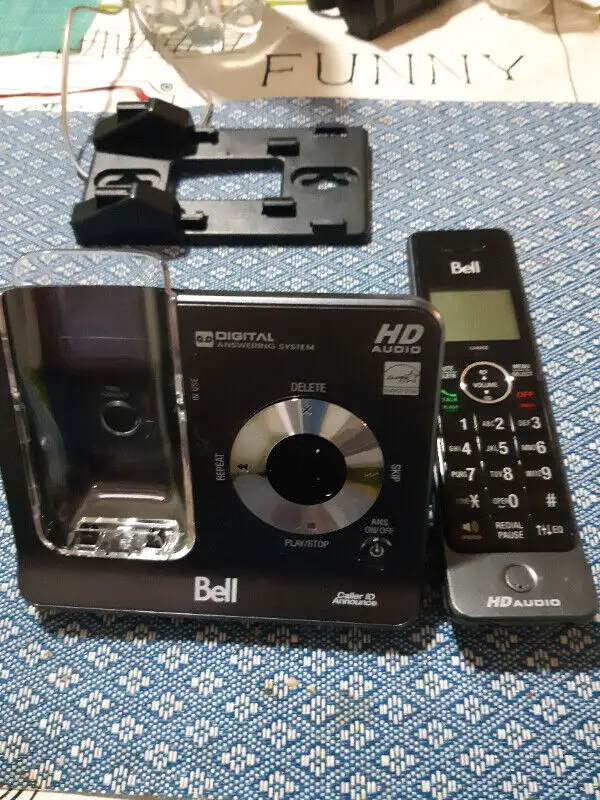 Bell Home Telephone & Answering Machine596426924365588483