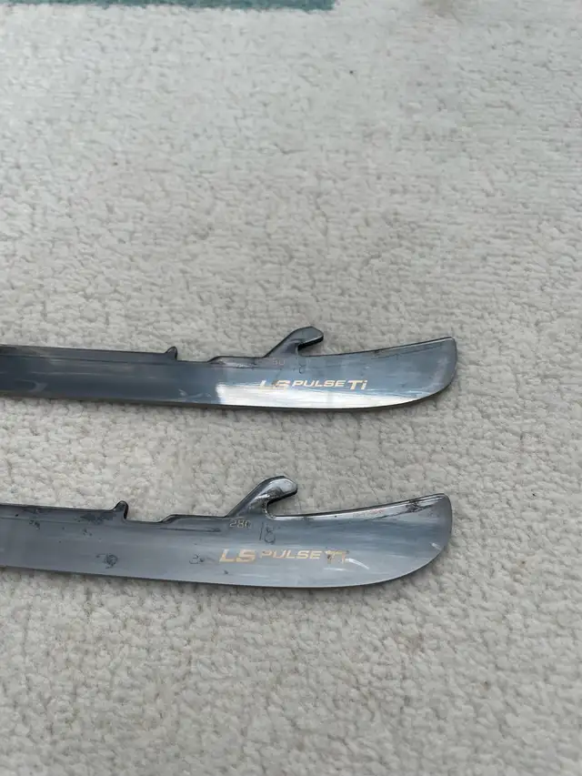 LS Pulse TI skate steel size 280 for 9 and 9.5 skate  in Skates & Blades in Oakville / Halton Region - Image 2