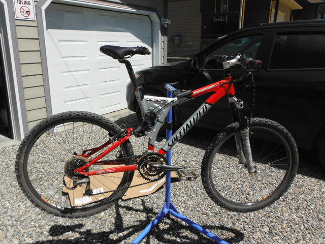 Specialized Stump Jumper Mountain Bike for Sale in Mountain in Cranbrook - Image 2