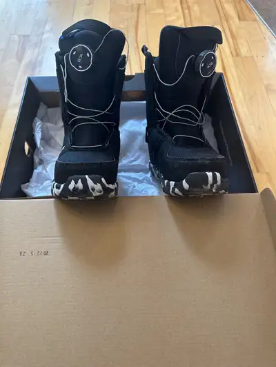 Burton snowboard boots 13C/19.5cm, View more