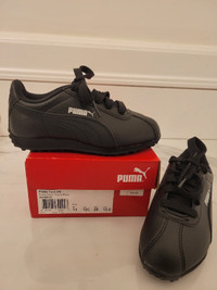 Nouveau Puma enfants taille 12 chaussure _ size 12 kids shoes