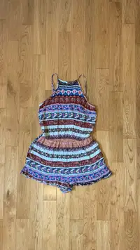 BNWT - AMERICAN EAGLE (s) Romper with Pockets