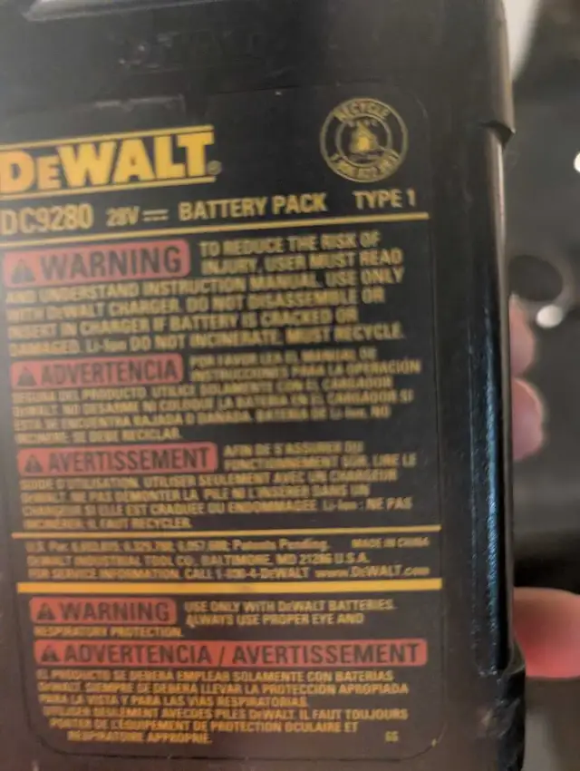 28volt battery dewalt in Power Tools in Edmonton - Image 4