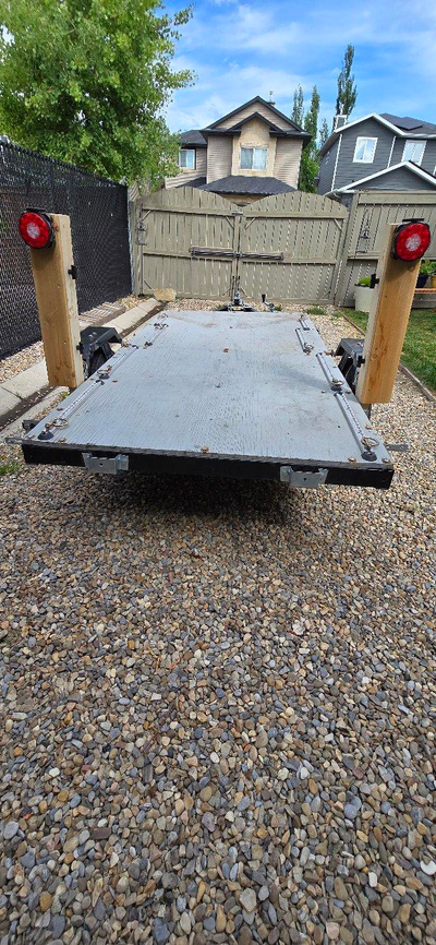 Handy little 4X8 flat bed trailer with efficient and flexible L-Track tie down system. Trailer bed t...