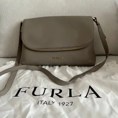 Pick up location: Kennedy Road & Major Mackenzie Drive East Furla Leather Crossbody Bag Fold over fl...