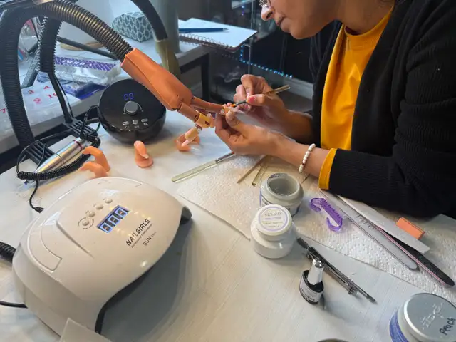 Gel Nails Extensions Class498581091502018565