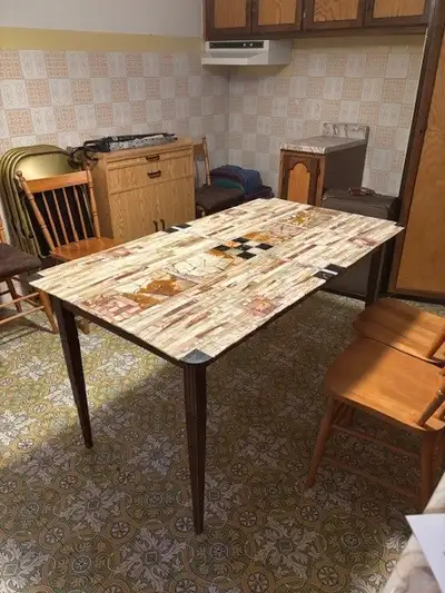 Table de cuisine avec 5 chaises, View more