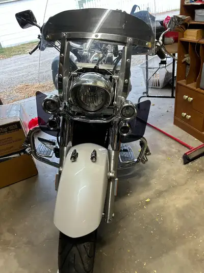 2007 Honda 1300 vtx r Mustang seat Heated grips Running boards front and back Trunk and hard bags En...