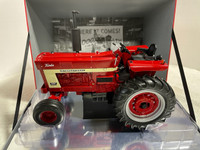 1/16 INTERNATIONAL FARMALL 1066 100TH ANN. Farm Toy Tractor
