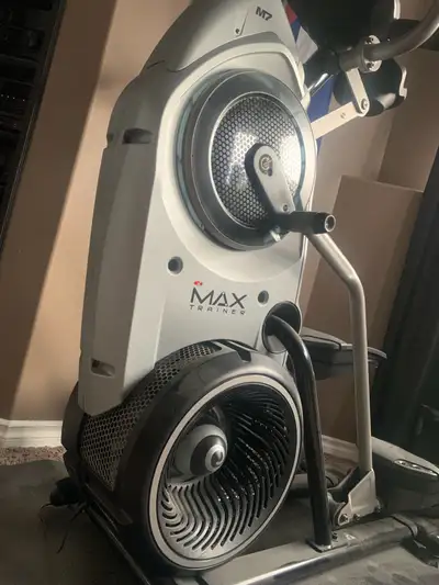 Bowflex Max trainer M7, View more