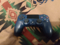 PS4 controller (used)