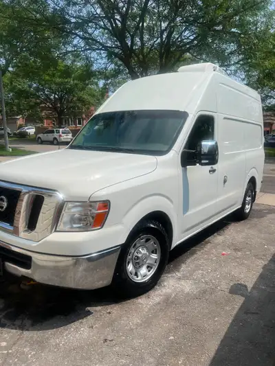 2017 Nissan NV 3500 HD 5.6 V8 midsize 146 inch high roof loaded XM radio backup camera drivers power...