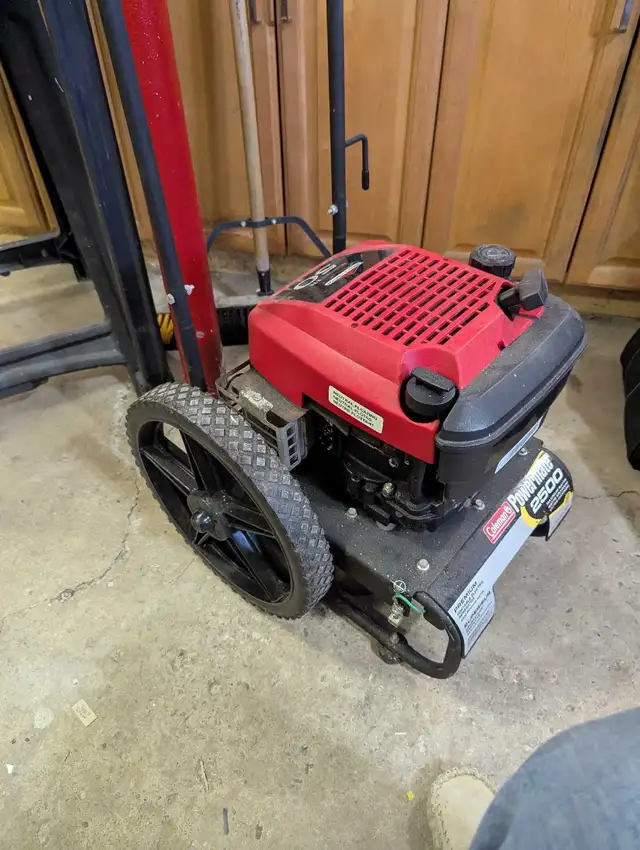 Coleman Powermate 2500 Generator in Lawnmowers & Leaf Blowers in Barrie - Image 6