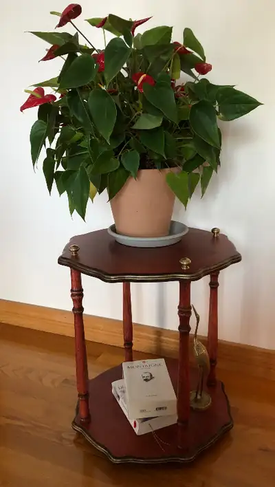 table d’appoint restaurée,, View more
