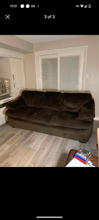 3 place couch , comfy , clean,no smoke/animalspickup in Guelph  