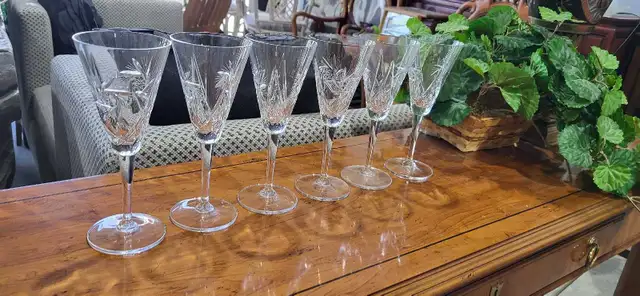 Waterford Crystal Champagne Flutes - 6 Available in Kitchen & Dining Wares in Calgary - Image 4