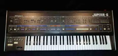 Roland Jupiter 6, View more