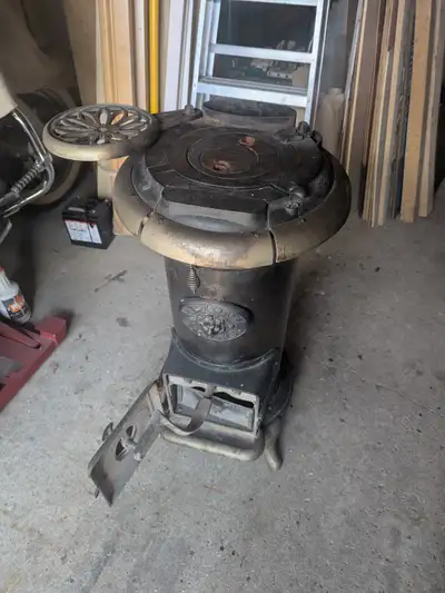 A.Belanger Ltee, Montmagny, Que antique wood stove., View more